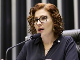 Governo brasileiro paga R$ 200 mil a escritório italiano para extraditar Zambelli