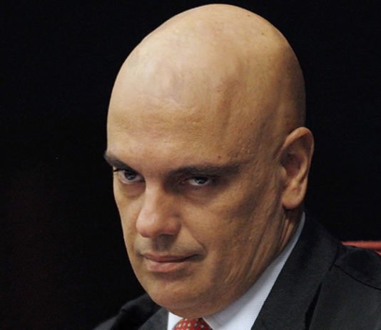 Senador protocola pedido para criar CPI que investigue relação de Alexandre de Moraes e Dias Toffoli com Vorcaro