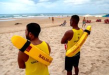 Confira: Salvamar alertou para riscos de afogamentos e orienta banhistas sobre o mar agitado e impróprio em Salvador