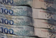 Brasil pode ter inventado o futuro do dinheiro com o PIX, diz prêmio Nobel de Economia