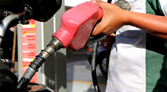 Preço dos combustíveis recua na Bahia e reduz valor repassado às distribuidoras