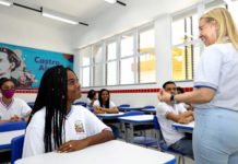 Alunos de escolas da rede estadual poderão fazer cursos de férias gratuitos na Bahia; veja aqui como participar