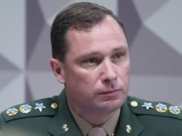 Delator da trama golpista, Mauro Cid já recebe convite para dar aulas na Europa e advogados esperam decisão do STF