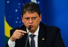 Lula volta a ficar à frente de Tarcísio no 2º turno, diz Quaest; presidente venceria os outros 8 potenciais adversários