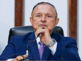 Adolfo Menezes rejeita candidatura a federal e deixa vaga do TCE em aberto: “Tem mais tranquilidade”
