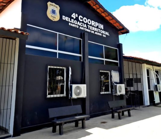 Suspeito é preso por tráfico de drogas e posse ilegal de munição em Santo Antônio de Jesus; ação foi da CETO da Polícia Militar após denúncia, diz 14º BPM