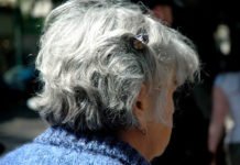 Expectativa de vida sobe para 76,6 anos, maior registrada; IBGE já indica que a mortalidade infantil voltou a cair