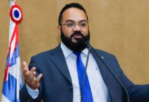 Leandro de Jesus propõe tornar Alexandre de Moraes persona non grata na Bahia
