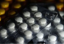 Estudo mais rigoroso em revista científica até hoje descarta uma ligação entre paracetamol na gravidez e autismo