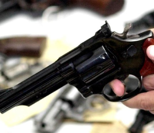 Compra de armas cai 91% no Brasil durante o governo Lula, aponta levantamento