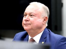 Deputado baiano indica teor de parecer sobre PECs que pedem o fim de escala 6×1 e pontos já foram definidos; confira