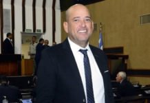 Binho Galinha está suspenso de partido cerca de 10 dias após ser preso; ele é suspeito de chefiar milícia na Bahia; veja