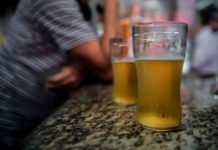 Taxa inédita de abstinência: 64% dos brasileiros declaram que não beberam álcool em 2025, aponta pesquisa