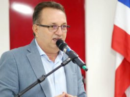 Prefeito de Cruz, Ednaldo Ribeiro participa de reunião com prefeitos na UPB para discutir alta dos cachês e risco aos festejos juninos deste ano na Bahia; veja