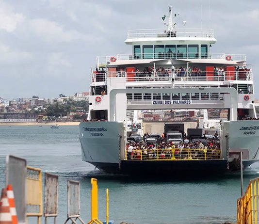 Mau tempo provoca suspensão de motos e veículos de grande porte no sistema Ferry-Boat