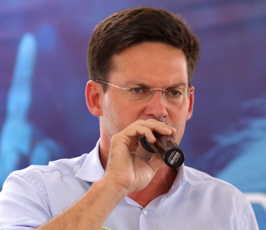 João Roma critica Rui Costa e diz que Bahia segue sem avanços em obras de infraestrutura
