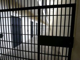Entenda os próximos passos do projeto para reduzir maioridade penal; após aval de comissão, proposta vai para análise