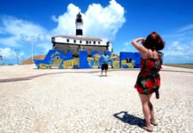 Bahia é o destino mais buscado por turistas internacionais no Nordeste; estado bateu recorde de viajantes internacionais de 2024
