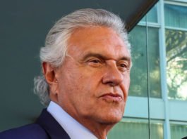 Caiado faz alerta preocupante a Gilmar Mendes sobre saúde de Bolsonaro que segue em prisão domiciliar em Brasília