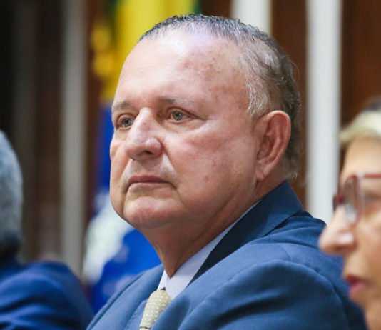 Adolfo Menezes já tem apoio de 59 dos 63 deputados na Alba à sua candidatura ao TCM e votação pode ser antecipada