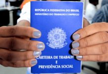 Mil currículos são enviados, qualificado e desempregado: por que milhões ainda seguem fora do mercado há anos? Veja