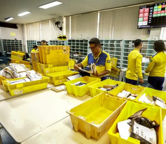 Correios acumulam prejuízo de R$ 6 bilhões de reais no ano; este é o 13º trimestre consecutivo de perda
