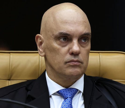 Jornal americano diz que Eduardo Bolsonaro trabalha com governo Trump para impor sanções a Moraes Informações foram publica