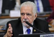Wagner comemora avanço de isenção do IR para quem ganha até R$ 5 mil