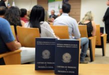 CAGED: Brasil cria 255 mil vagas com carteira assinada em fevereiro; resultado foi mais favorável para as mulheres