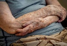 População cresce em um ritmo menor e está envelhecendo: Pnad 2025 já aponta que mais pessoas vivem sozinhas; veja