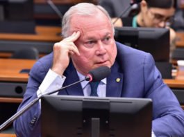 Paulo Azi diz ser possível construir um consenso sobre o projeto da jornada 6×1 para votação no primeiro semestre