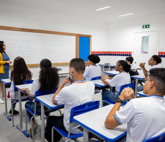 Precatório do Fundef e abono serão pagos aos professores em 2 de outubro; 87 mil profissionais serão beneficiados