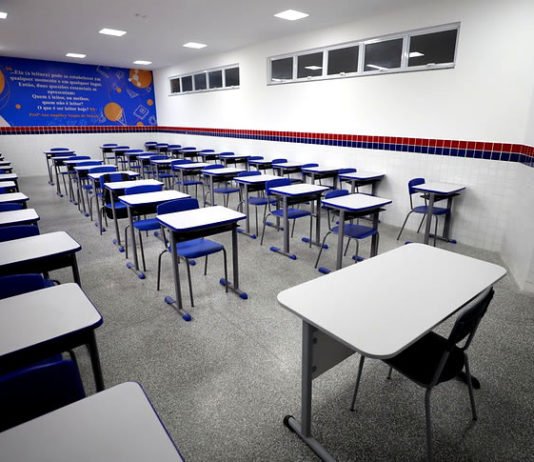 Governo entrega escola de quase R$ 5 milhões em cidade baiana