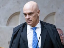 Em mensagens trocadas com companheira, Vorcaro sugere que teve encontros com ministro Alexandre de Moraes