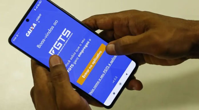 Conselho deve liberar R$ 13 bilhões do lucro do FGTS a 138 milhões de reais de trabalhadores até agosto; entenda