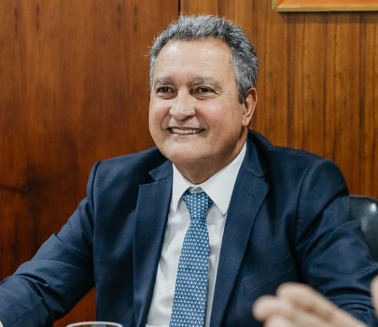 Rui Costa tem 26% para o Senado na BA; Coronel, 17%