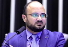 Entre deputados baianos na Câmara dos Deputados, Bolsonarista lidera o ranking de engajamento, diz levantamento; veja
