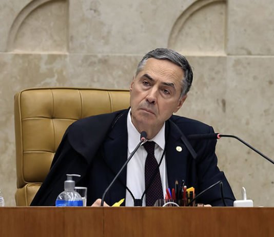 Barroso abre mão de abono extra ao anunciar aposentadoria do STF