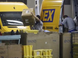 Crise financeira nos Correios se agrava e obriga governo a bloquear gastos de ministérios; rombo não para de crescer