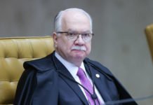 STF Edson Fachin arquiva relatório da Polícia Federal que apontava suspeição de Dias Toffoli no caso Banco Master