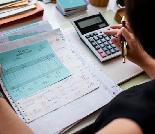Inflação, impostos e desigualdade: saiba por que é cada vez mais caro ser da classe média no Brasil e manter padrão