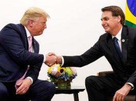 Bolsonaro agradece apoio de Trump e diz ser alvo de perseguição política