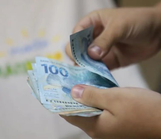 Bahia tem título de estado com segundo pior salário do Brasil e rendimento mais baixo do país, diz pesquisa Pnad; confira
