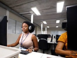 Programa Partiu Estágio convocou mais de 800 universitários que vão atuar em órgãos estaduais na Bahia, diz governo