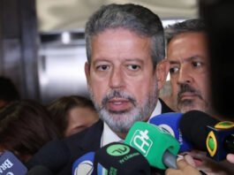 Motta vai abraçar acordo costurado com Lira para mudança de foro privilegiado, dizem aliados