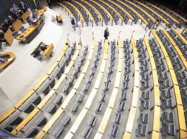 Após cobrança de parlamentares, governo paga quase R$ 8 bilhões em emendas represadas