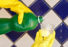 Vai limpar a casa? Nunca misture água sanitária e álcool; professores explicam por quê