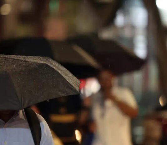 Mais de 60 cidades da Bahia estão com alerta de chuvas intensas para o fim de semana; veja previsão do Inmet
