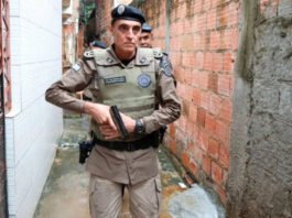 “Isso não vai existir”, garante comandante-geral da PM sobre barricadas instaladas por criminosos