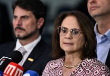 Após visita, Damares diz que Michelle será porta-voz de Bolsonaro: ‘Nasceu uma líder’
